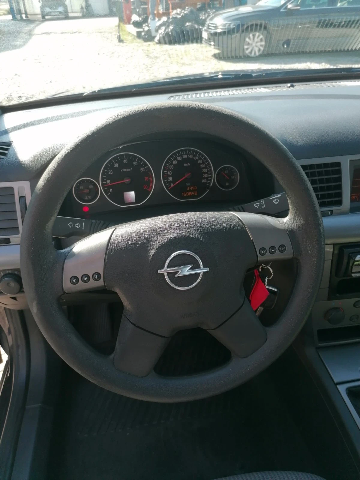 Opel Vectra 2.2i - изображение 10