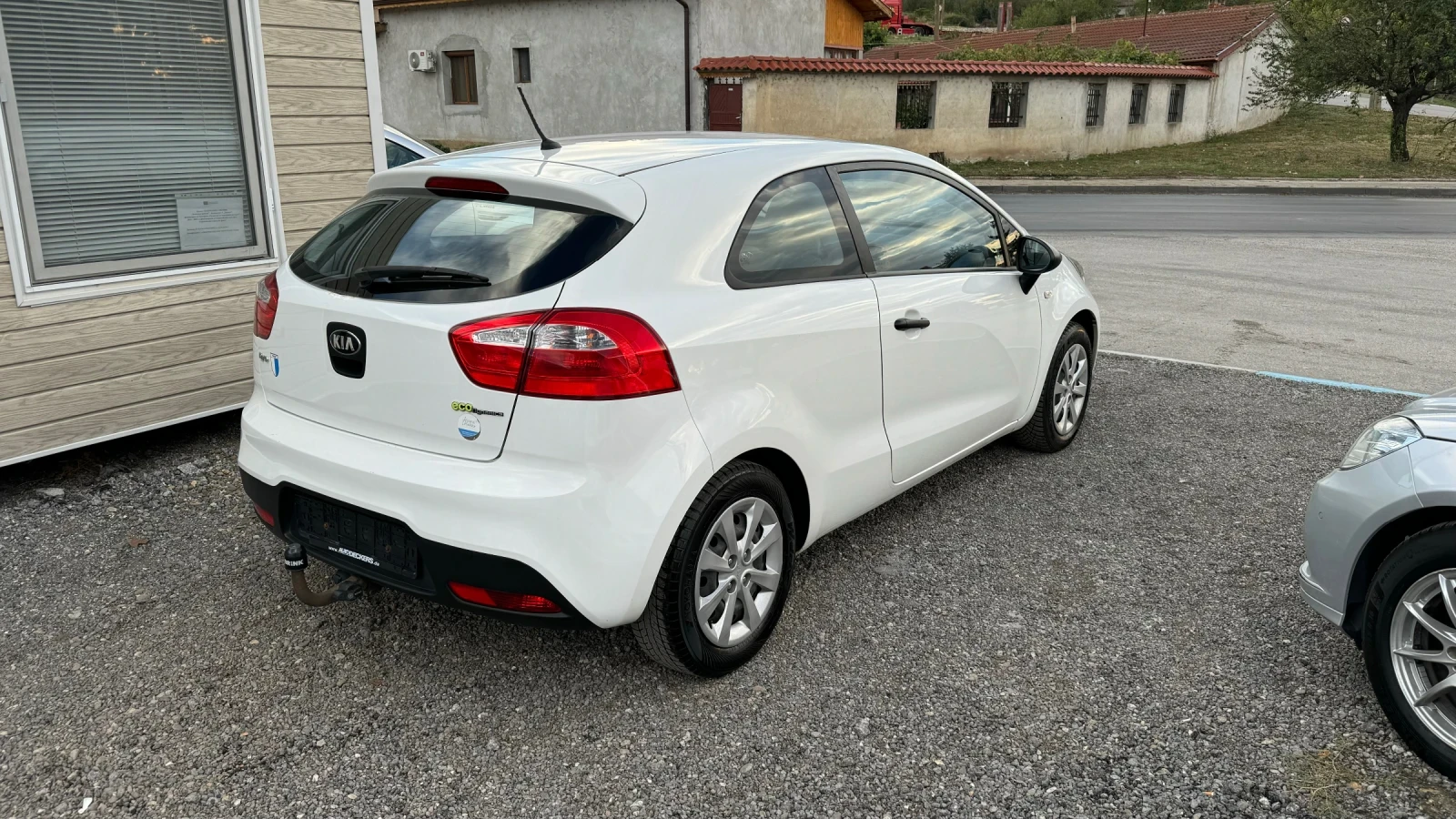 Kia Rio 1.1 CRDI - изображение 4