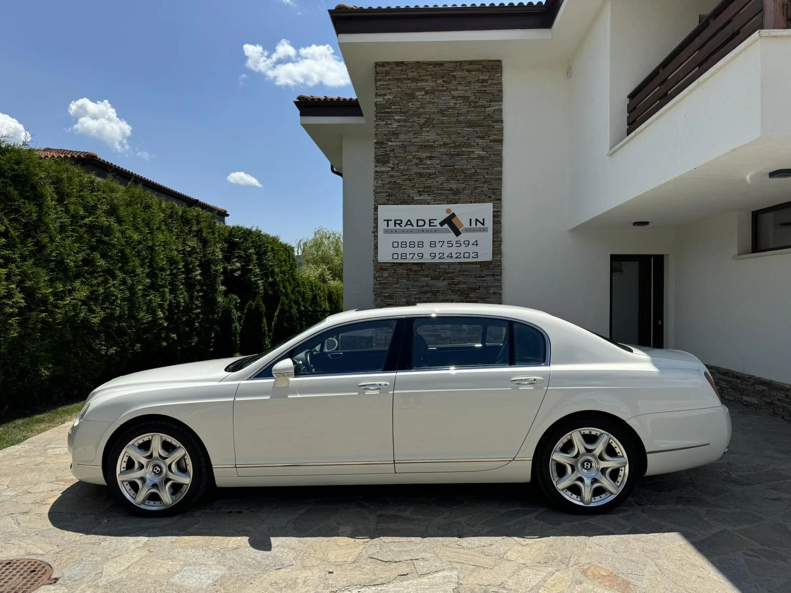 Bentley Continental FLYING SPUR 6.0 W12 - изображение 7