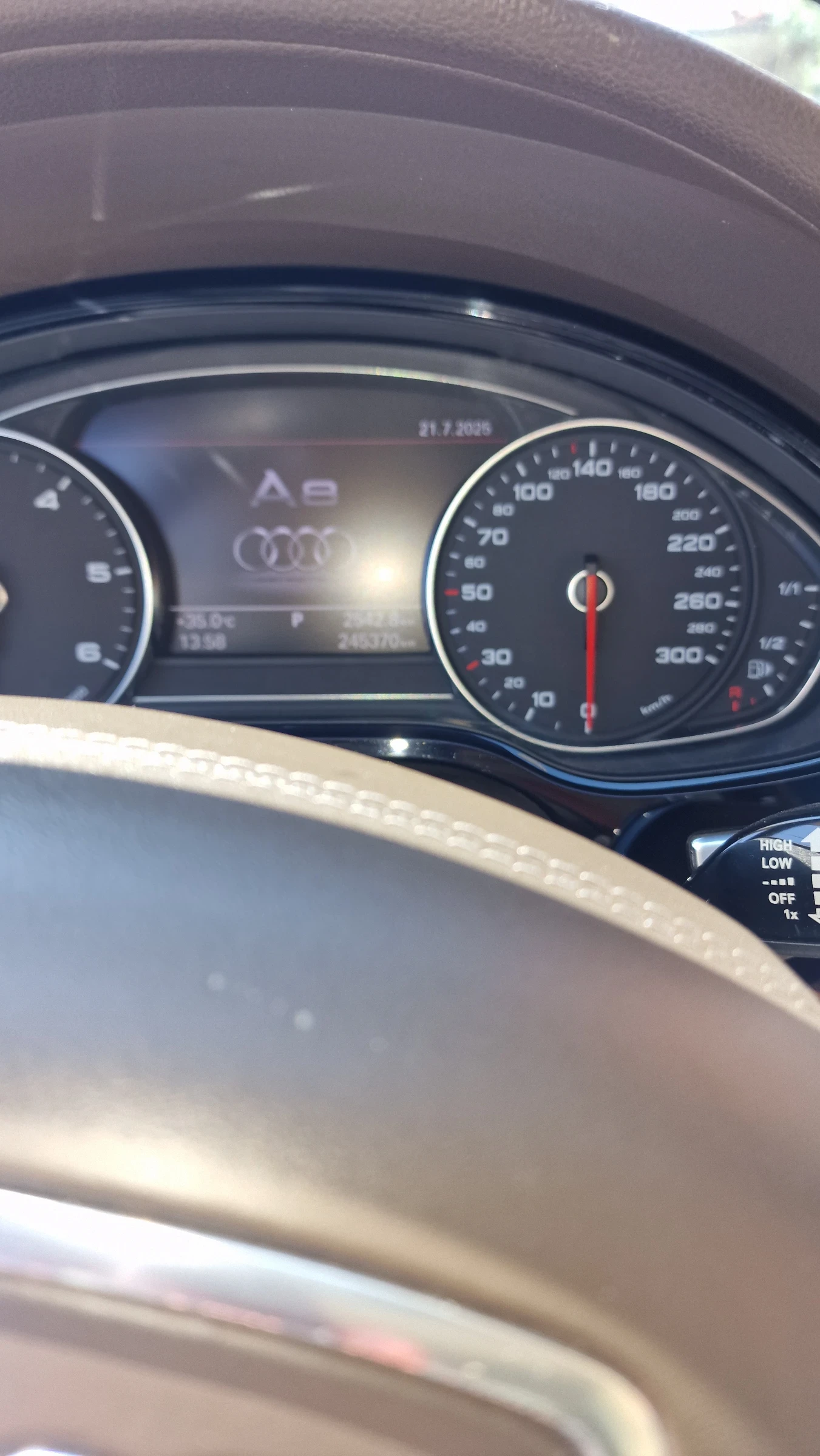 Audi A8 4.2 TDI - изображение 7