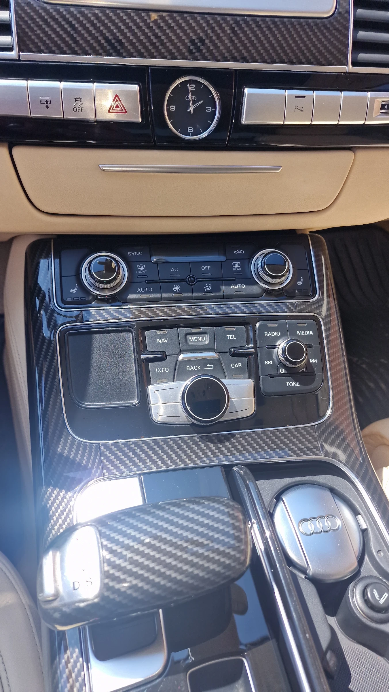 Audi A8 4.2 TDI - изображение 9