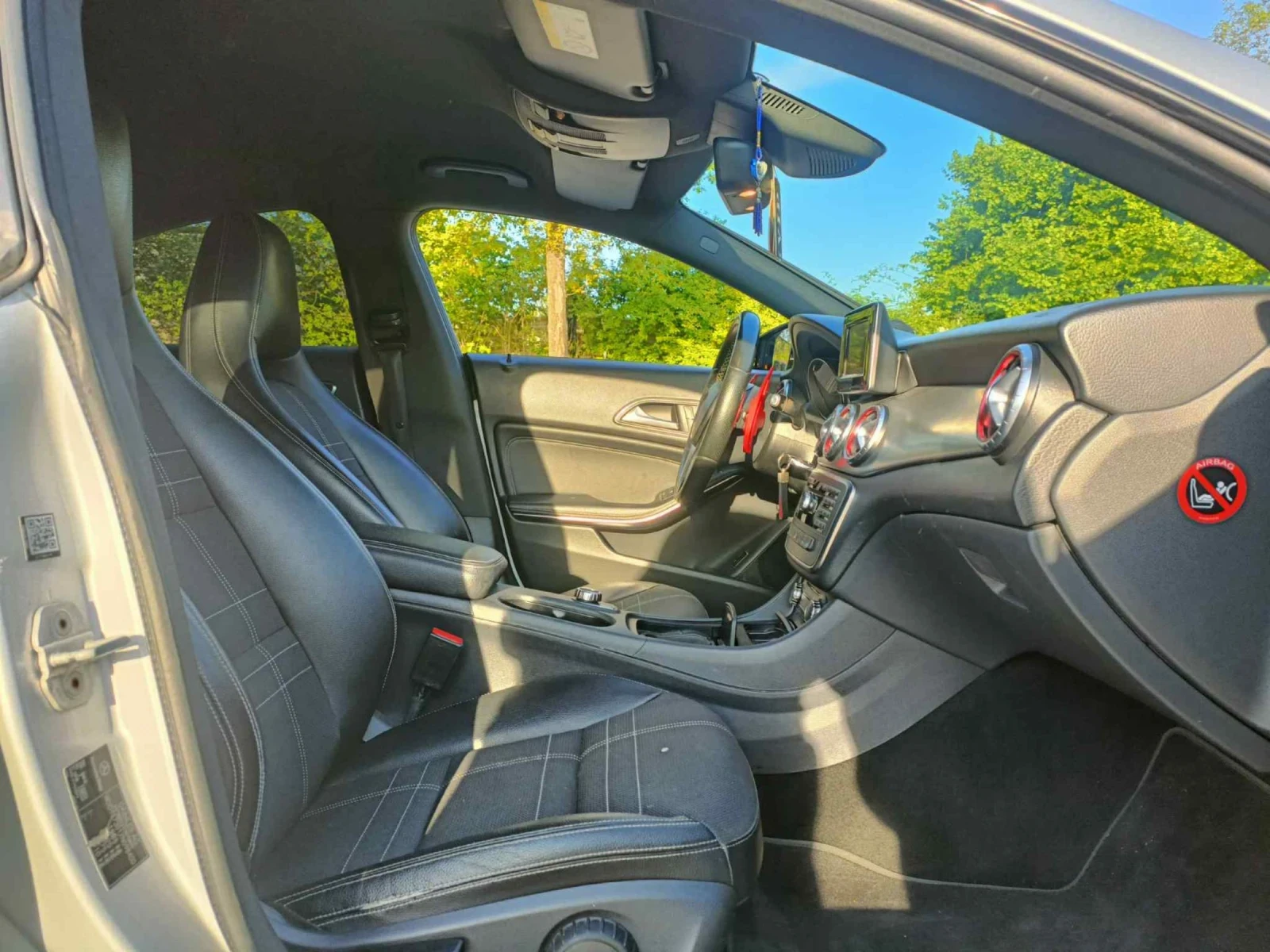 Mercedes-Benz CLA 200  - изображение 8