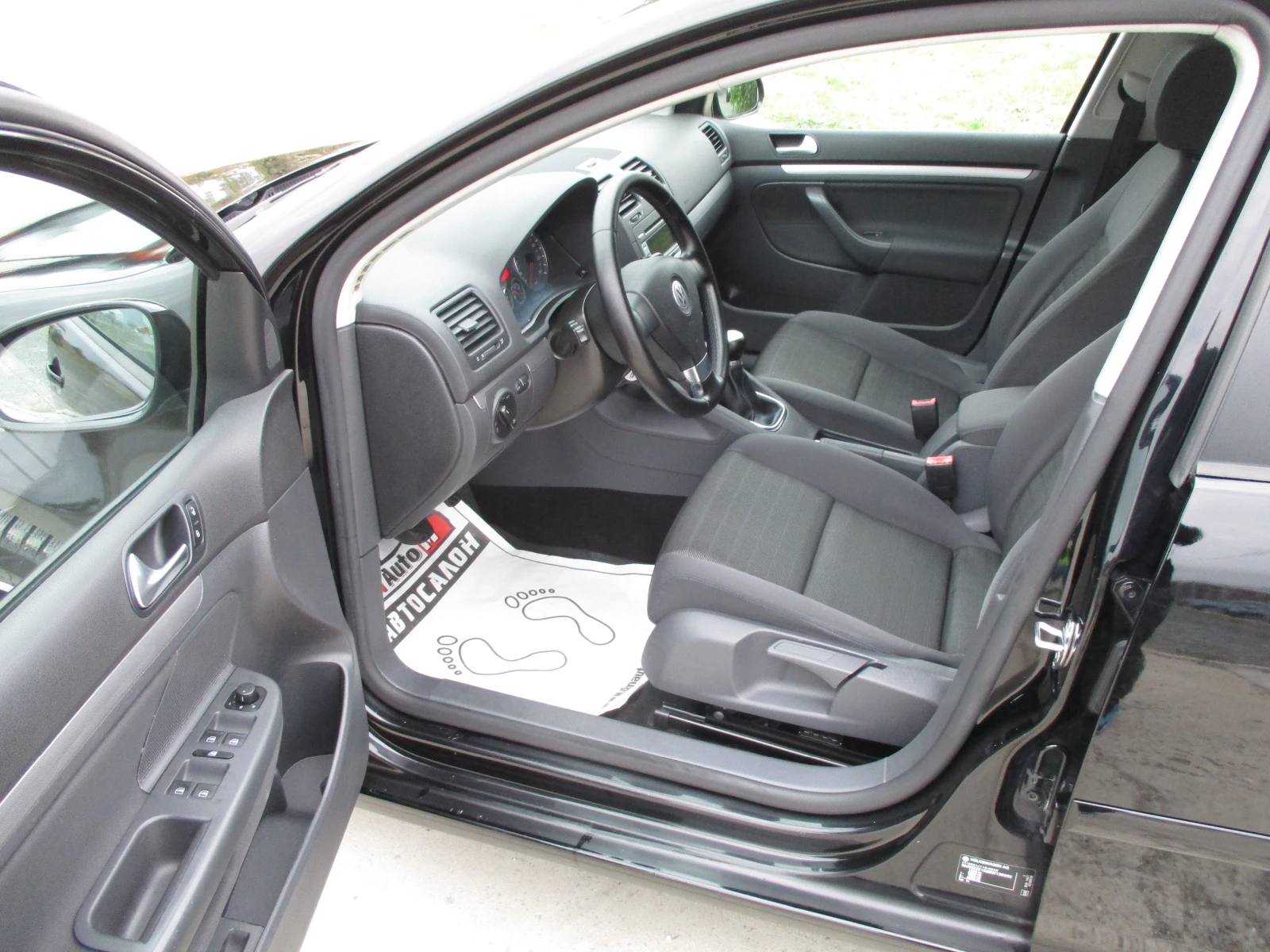 VW Golf 1.9 TDI/105кс./6 СКОРОСТИ/KATO НОВА - изображение 9