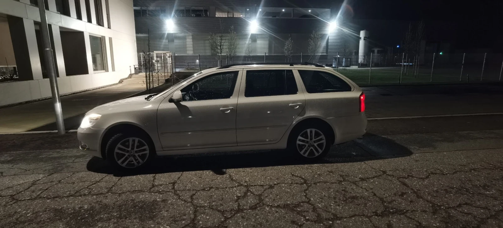 Skoda Octavia 1.6 tdi 105 ks diesel 4x4 2010 g veche rgistrirana - изображение 5