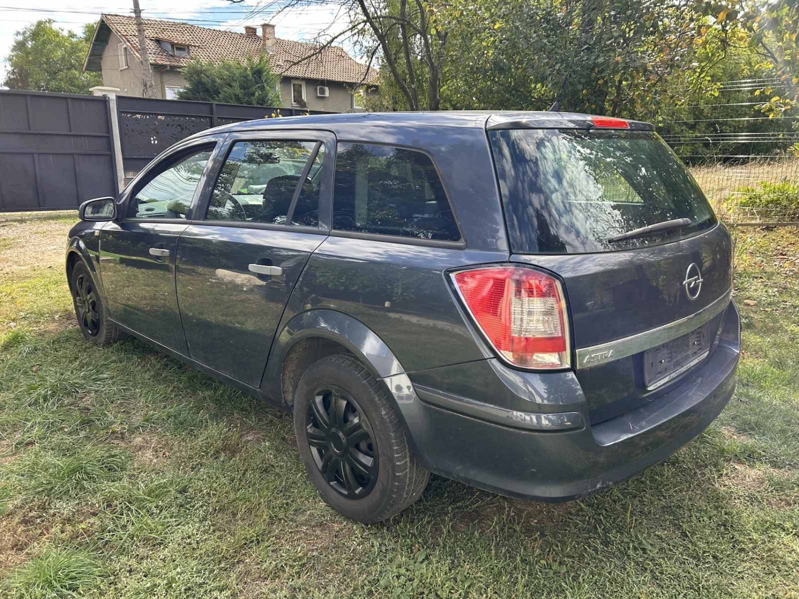 Opel Astra 1.7CDTI SW Cosmo - изображение 4