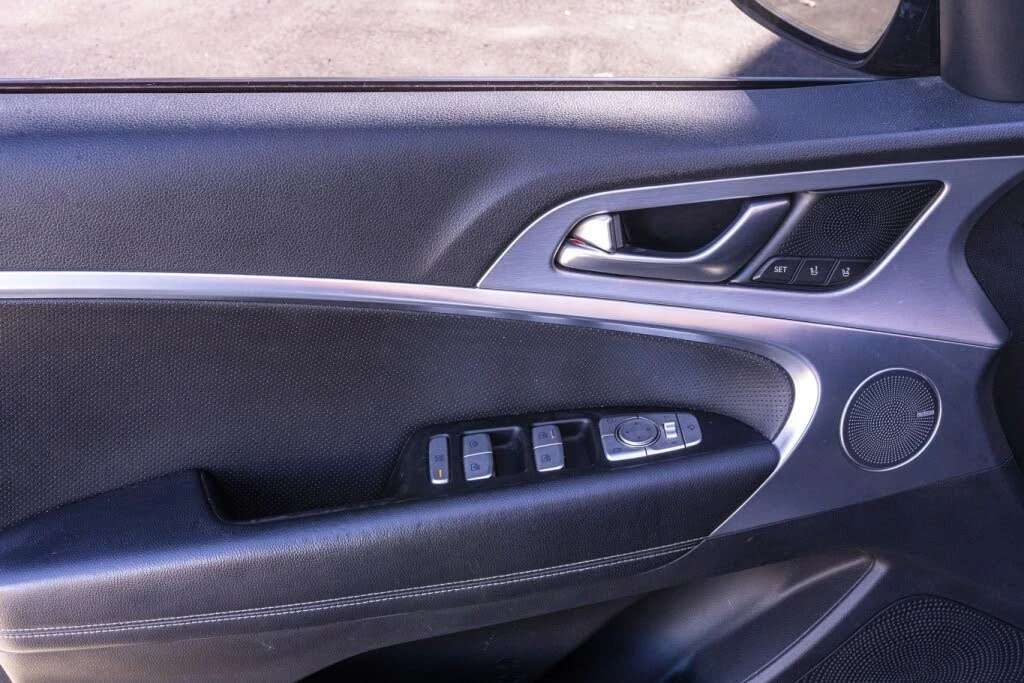 Genesis G70 3.3T* ���������* �����* ������* ��������*  | Mobile.bg � ����������� 12