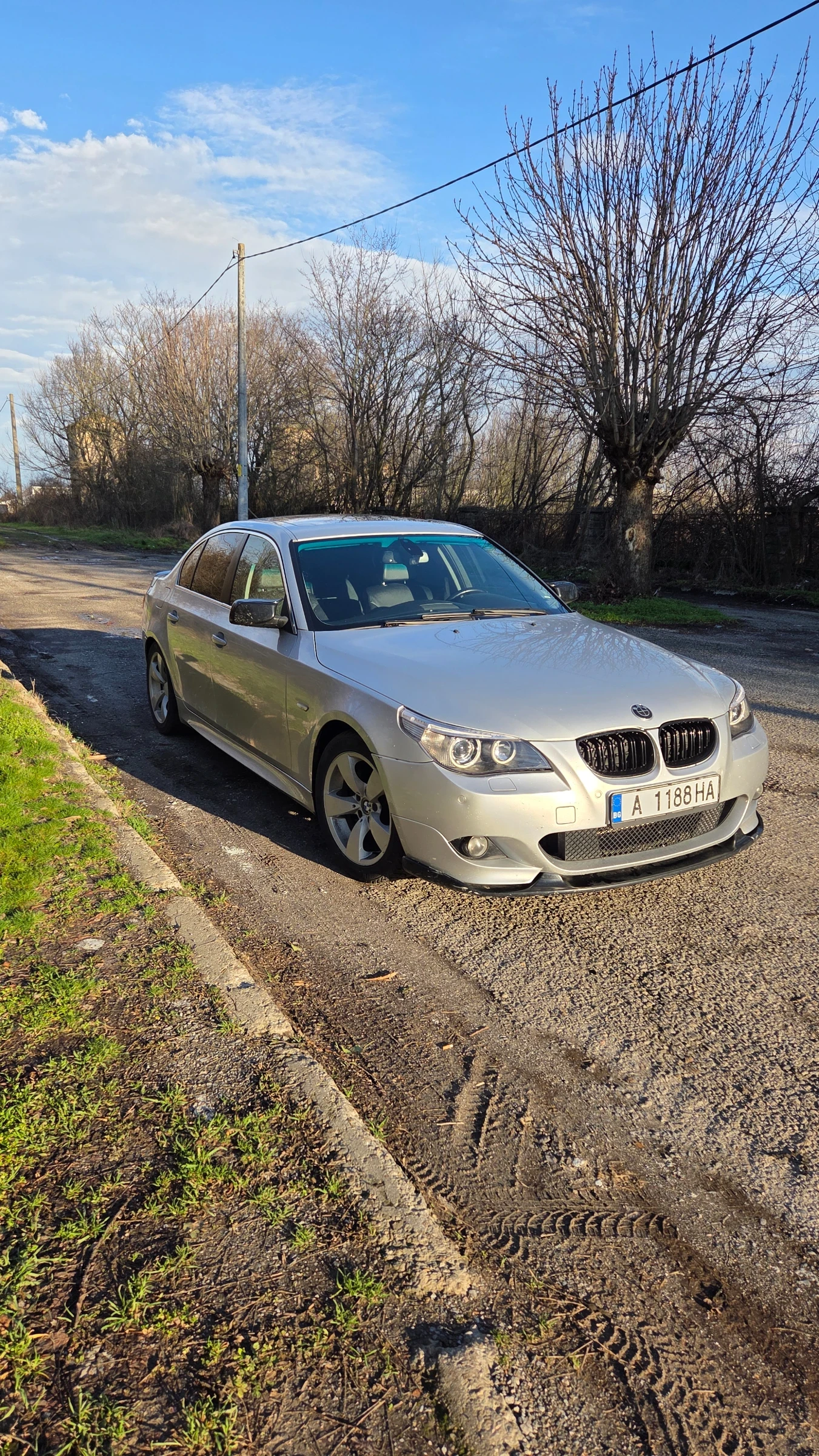 BMW 530 Е60 530i седан - изображение 3