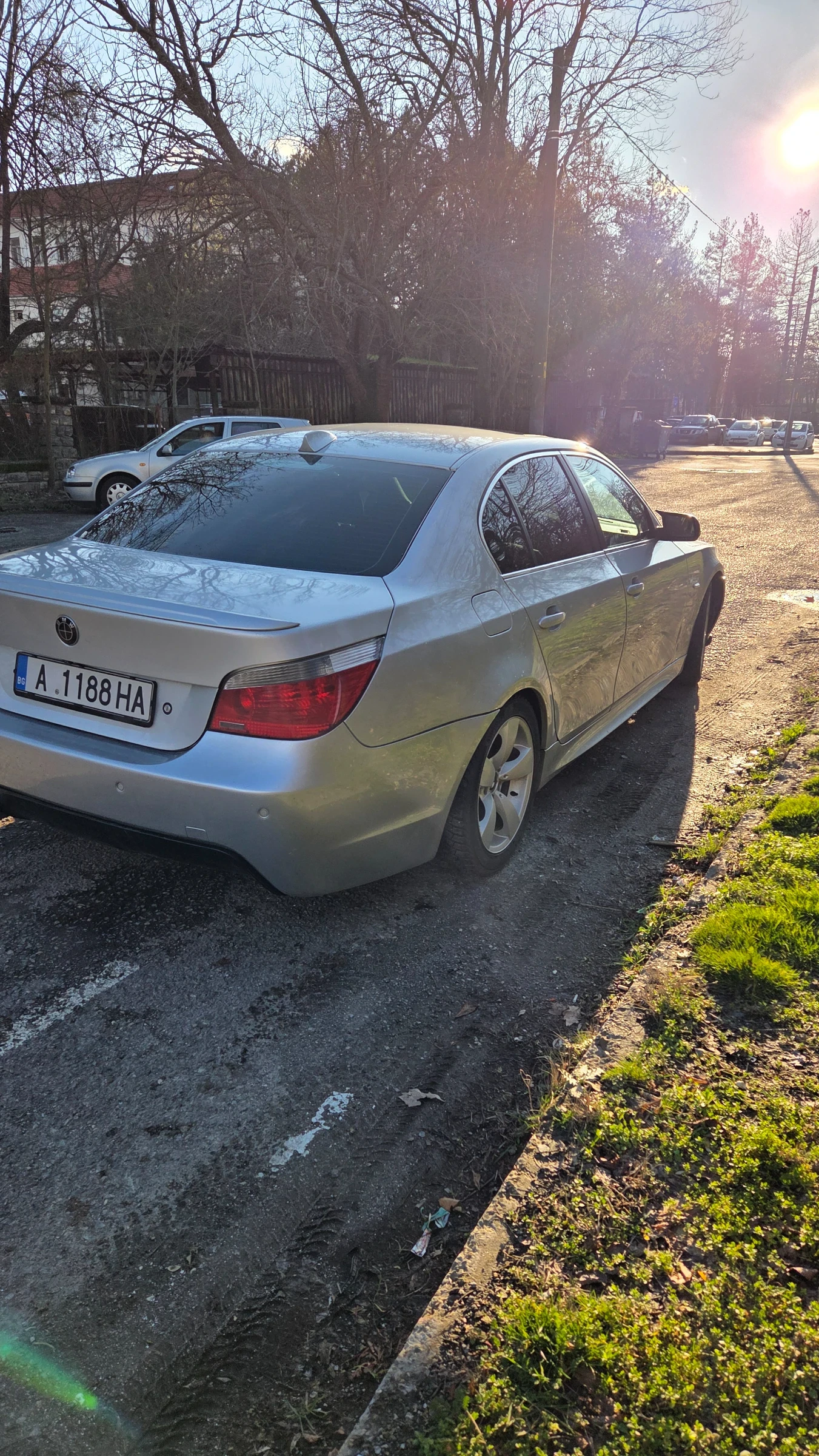 BMW 530 Е60 530i седан - изображение 4