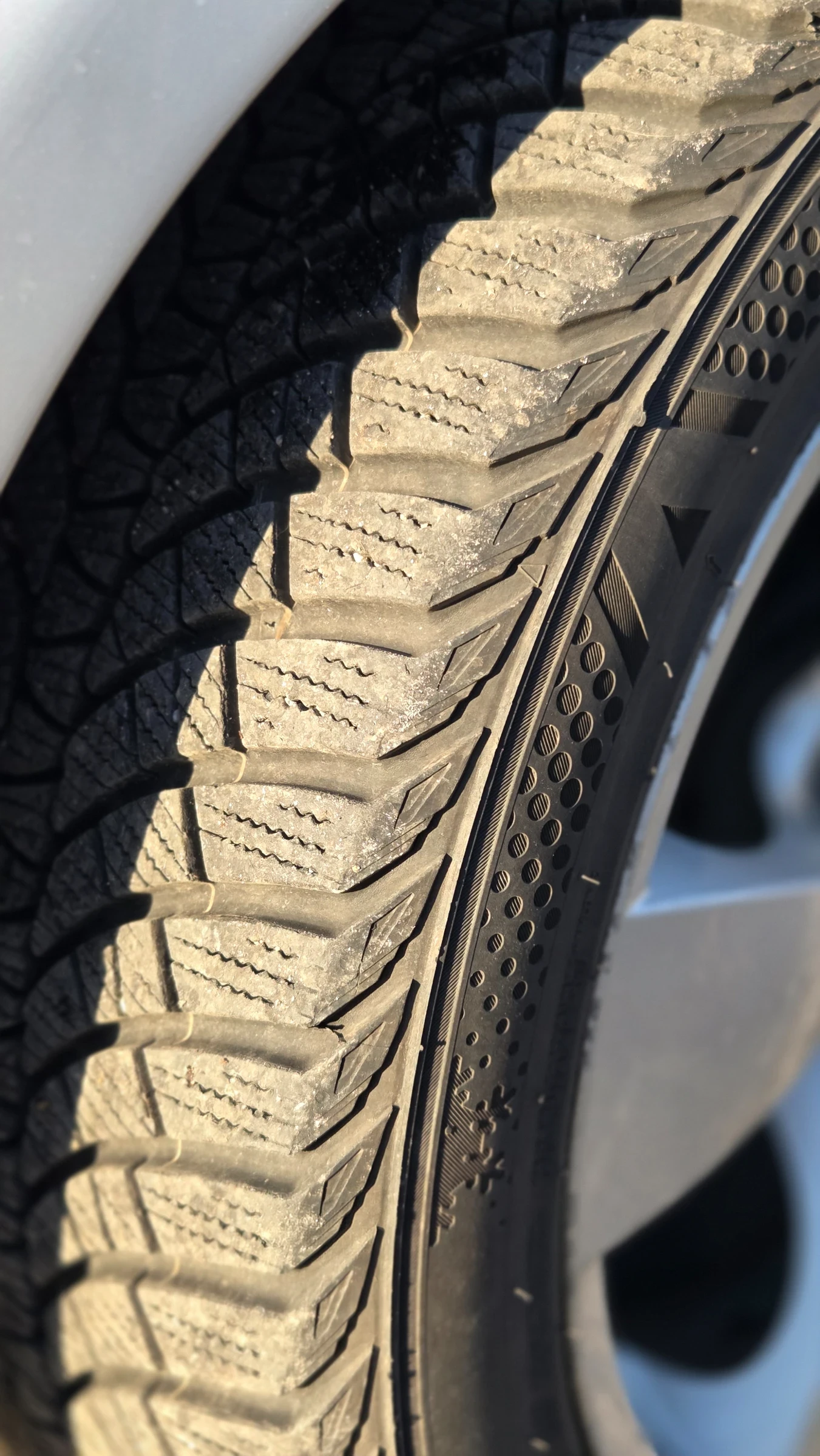 BMW 530 Е60 530i седан - изображение 9