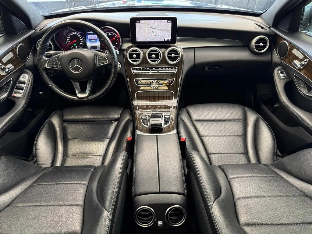 Mercedes-Benz C 300 C-Class 4MATIC АвтоКредит  (ЦЕНА ДО БГ) - изображение 4