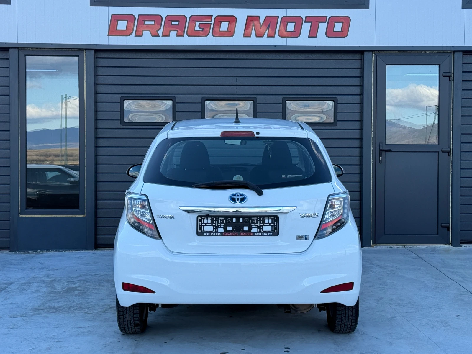 Toyota Yaris 1.5i Hybrid, LED, Автоматик, Камера, Навигация!  - изображение 5