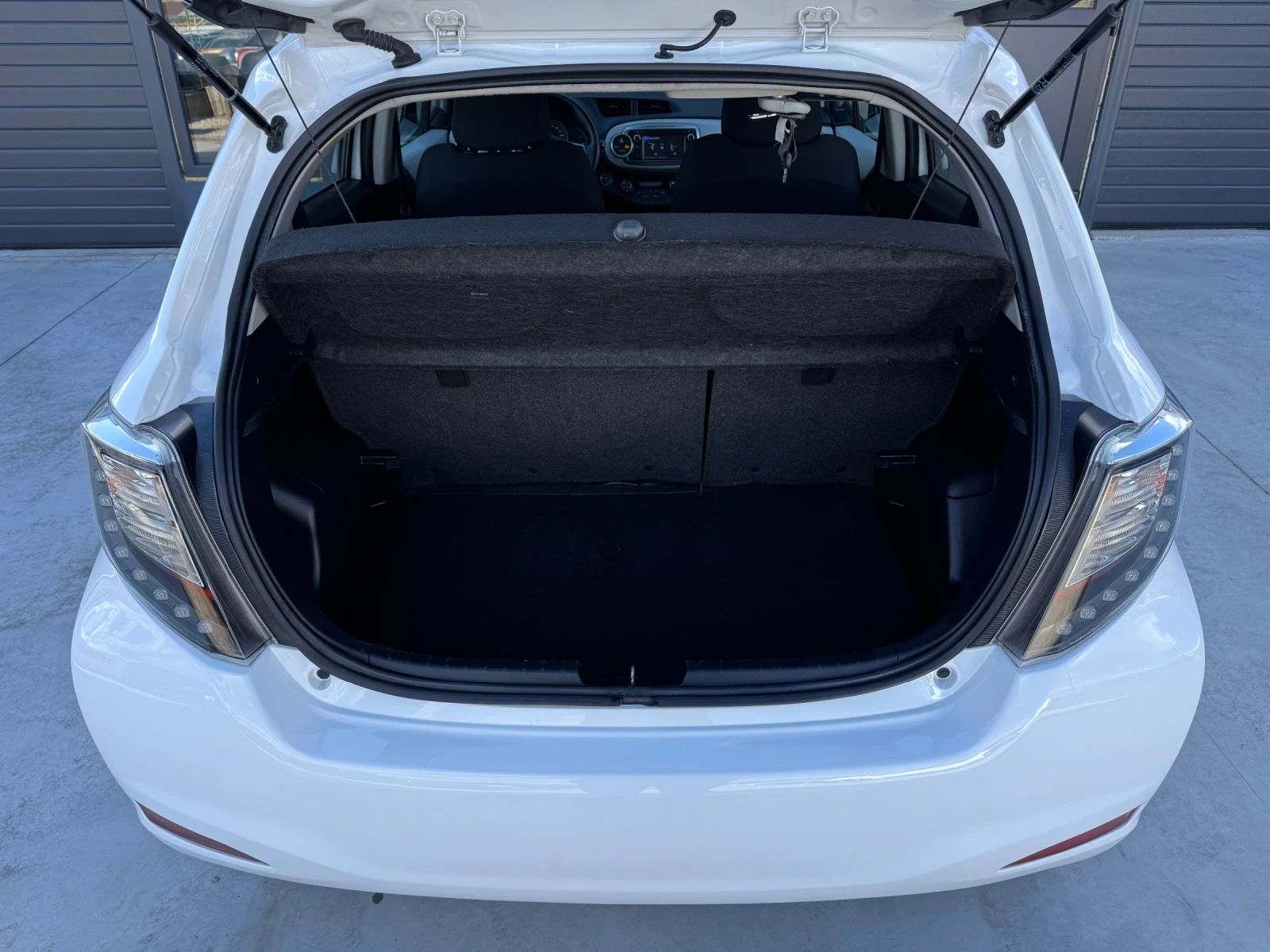 Toyota Yaris 1.5i Hybrid, LED, ���������, ������, ���������!  | Mobile.bg � ����������� 15