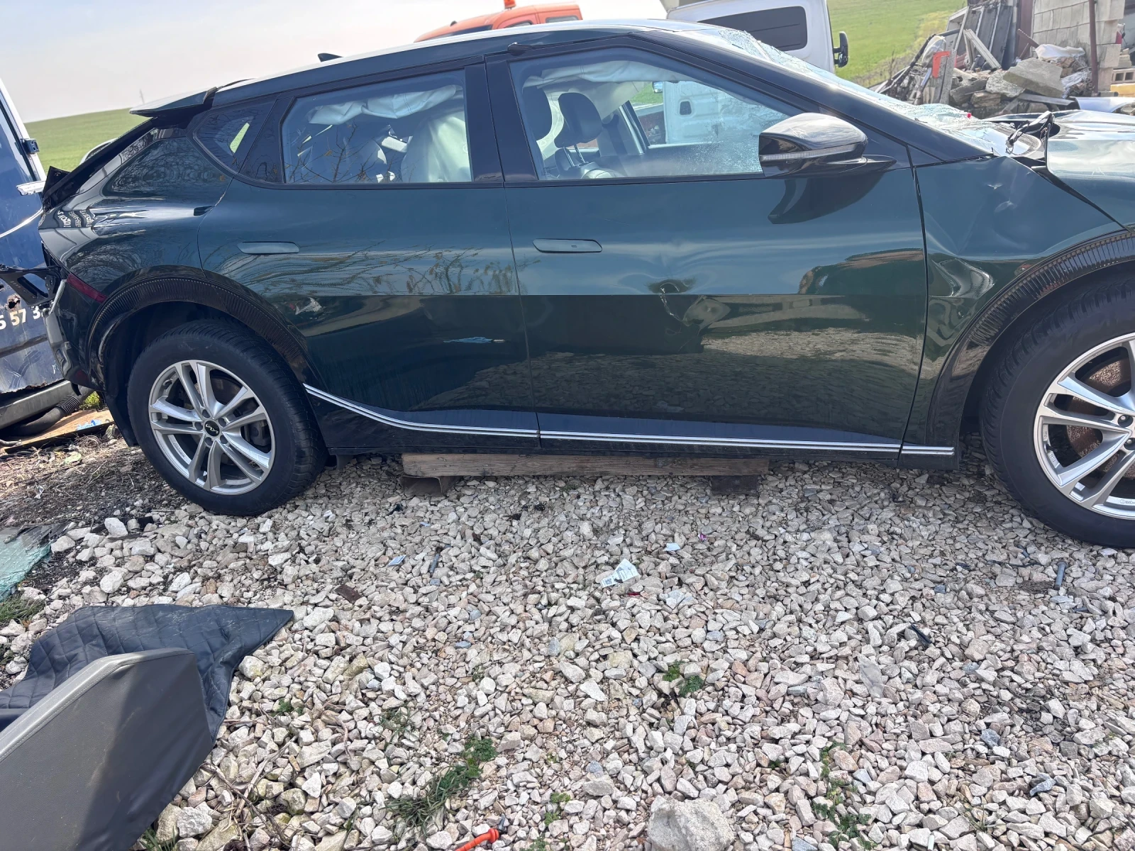 Kia EV6, снимка 16 - Автомобили и джипове - 53697657