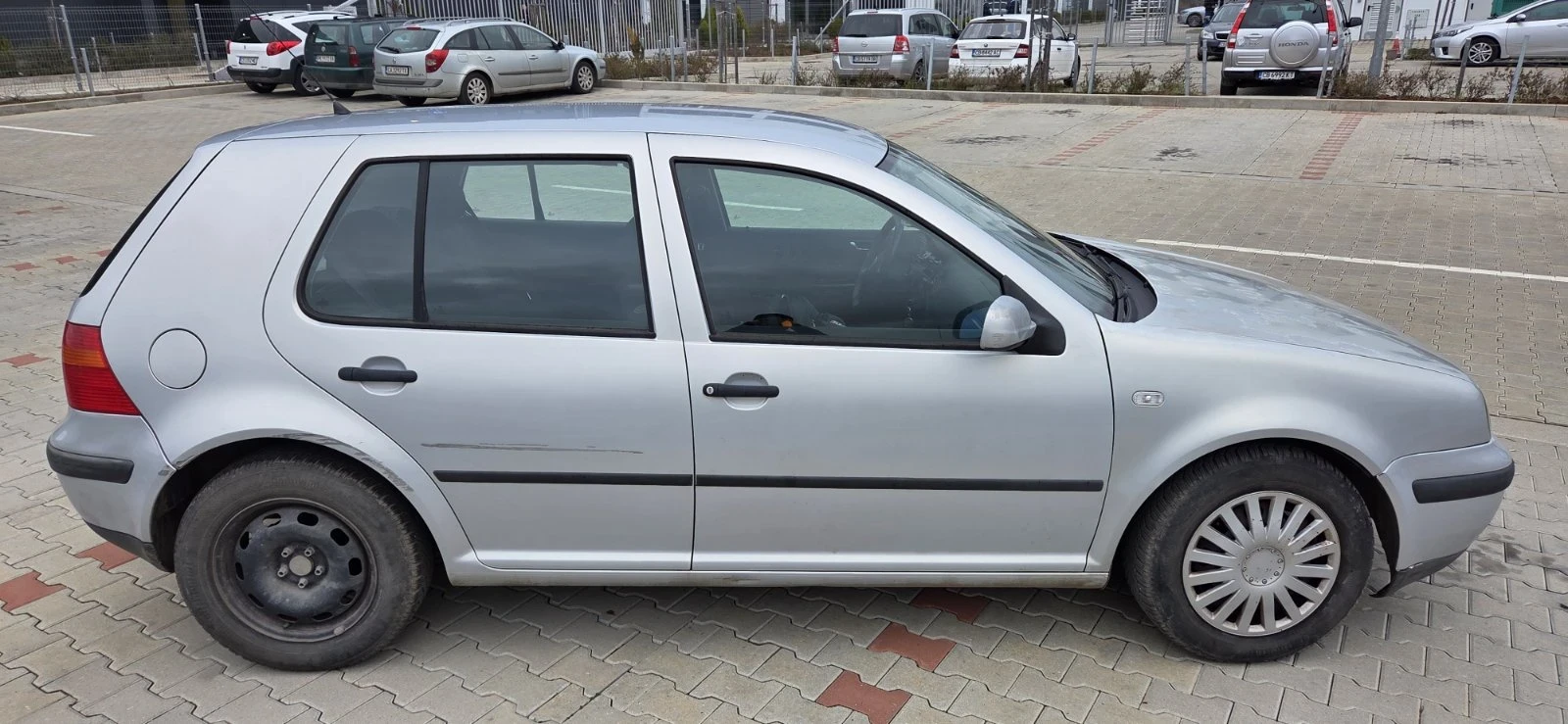 VW Golf 4, снимка 3 - Автомобили и джипове - 54044647