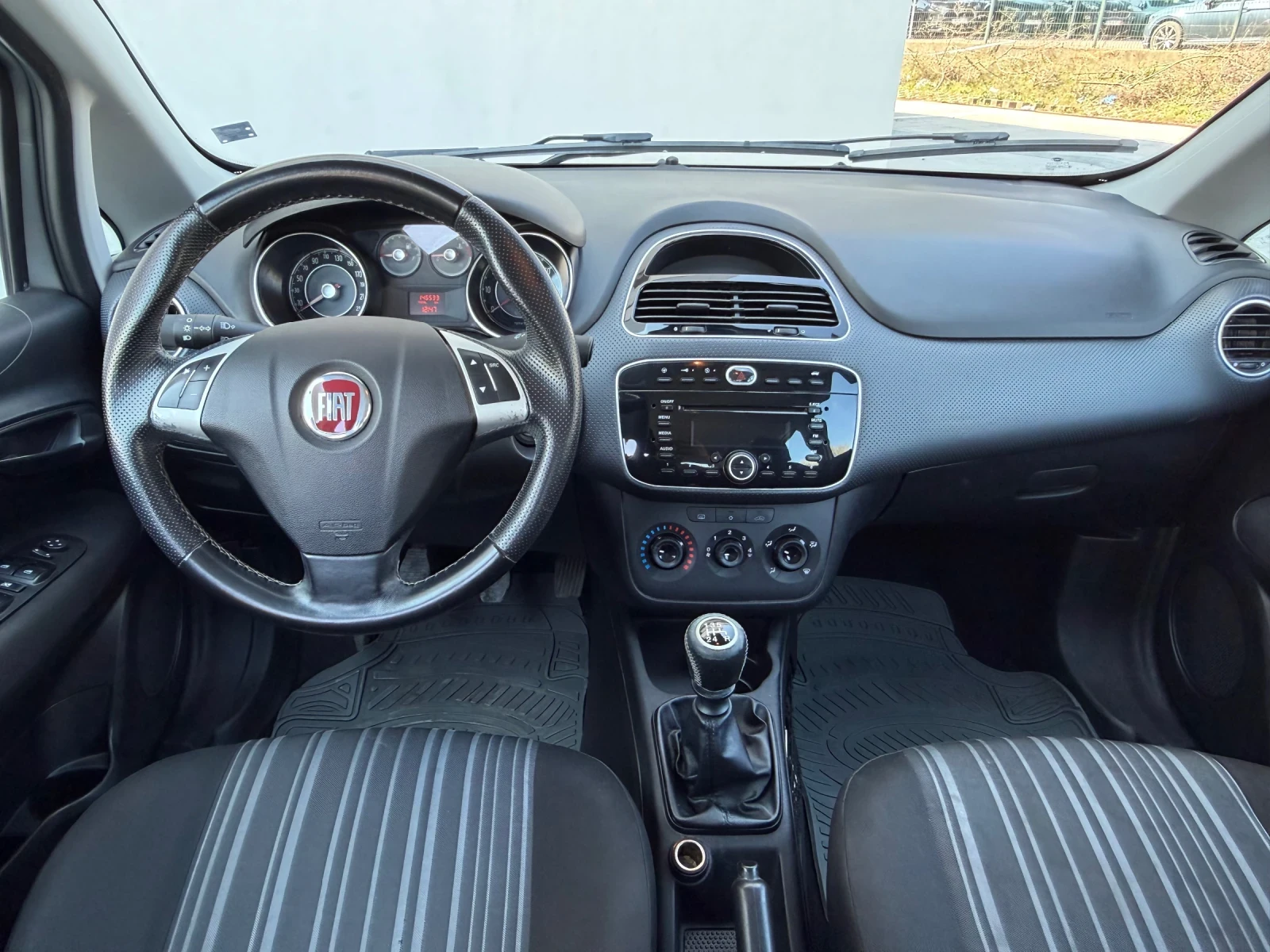 Fiat Punto 1.2i, снимка 7 - Автомобили и джипове - 54122939