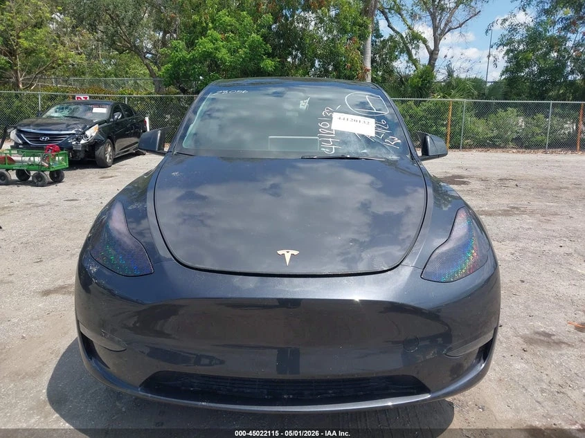Tesla Model Y Long Range Single Motor Rear-Wheel Drive, снимка 12 - Автомобили и джипове - 54419106
