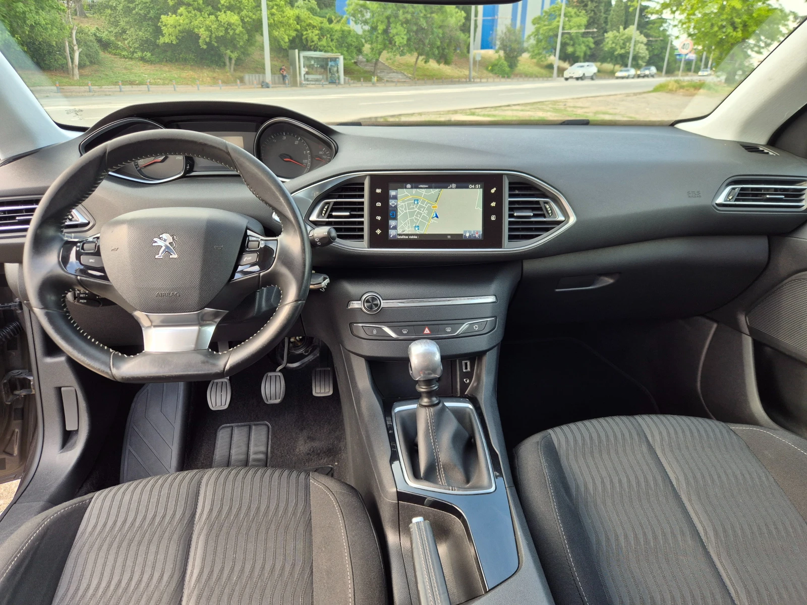 Peugeot 308 SW 1.6HDI 115кс, снимка 14 - Автомобили и джипове - 54773910