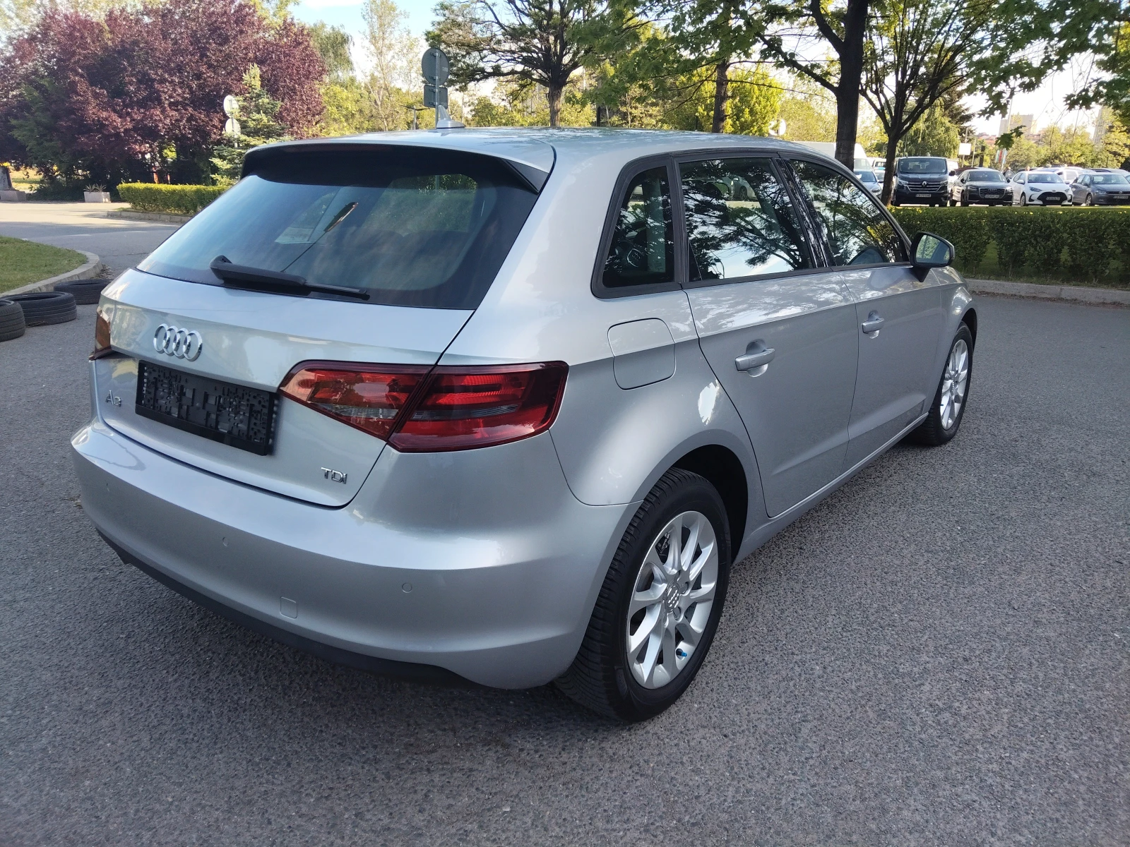 Audi A3 1, 6d 110ps AUTOMATIC, снимка 4 - Автомобили и джипове - 54883344