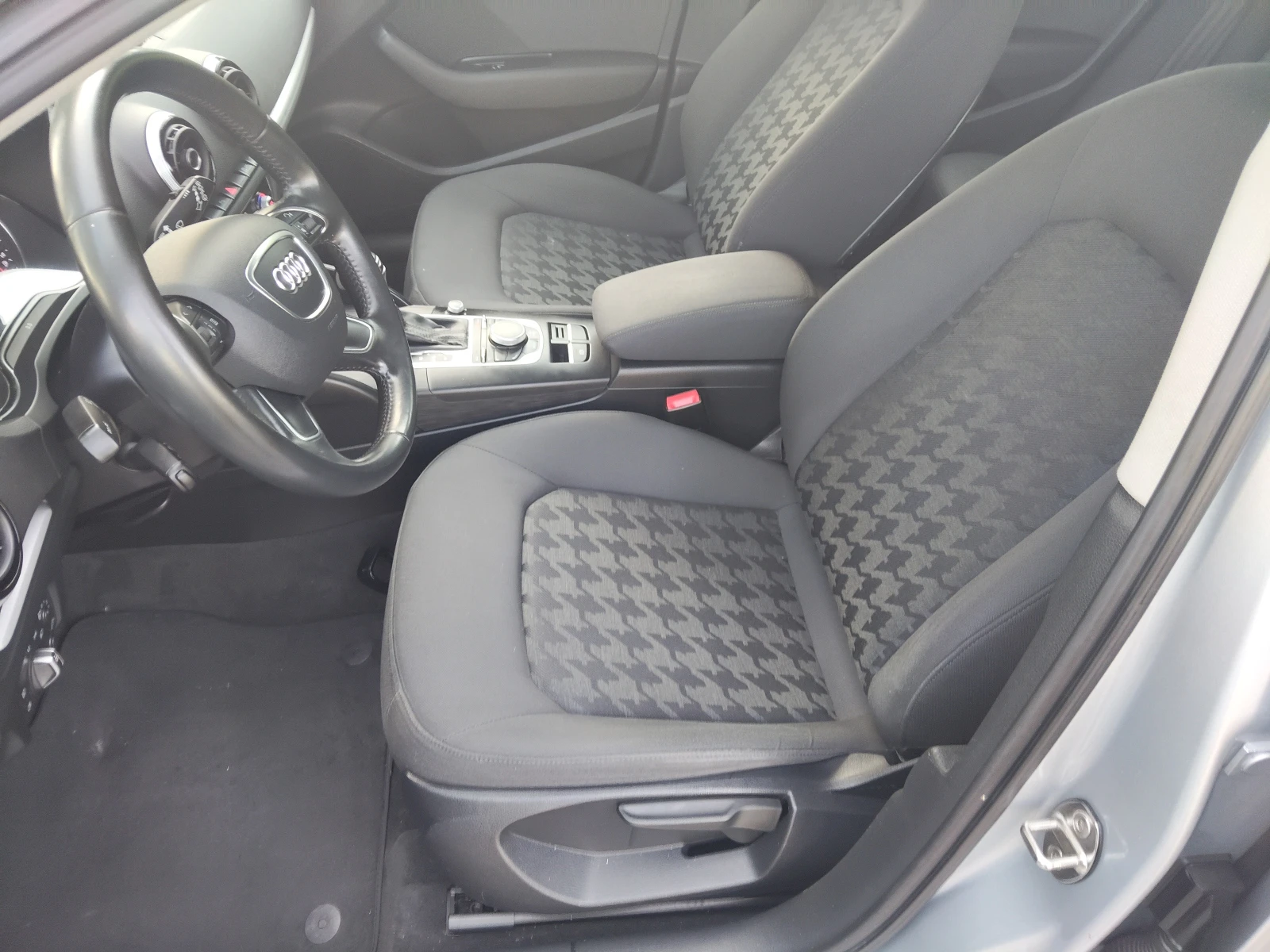 Audi A3 1, 6d 110ps AUTOMATIC, снимка 11 - Автомобили и джипове - 54883344