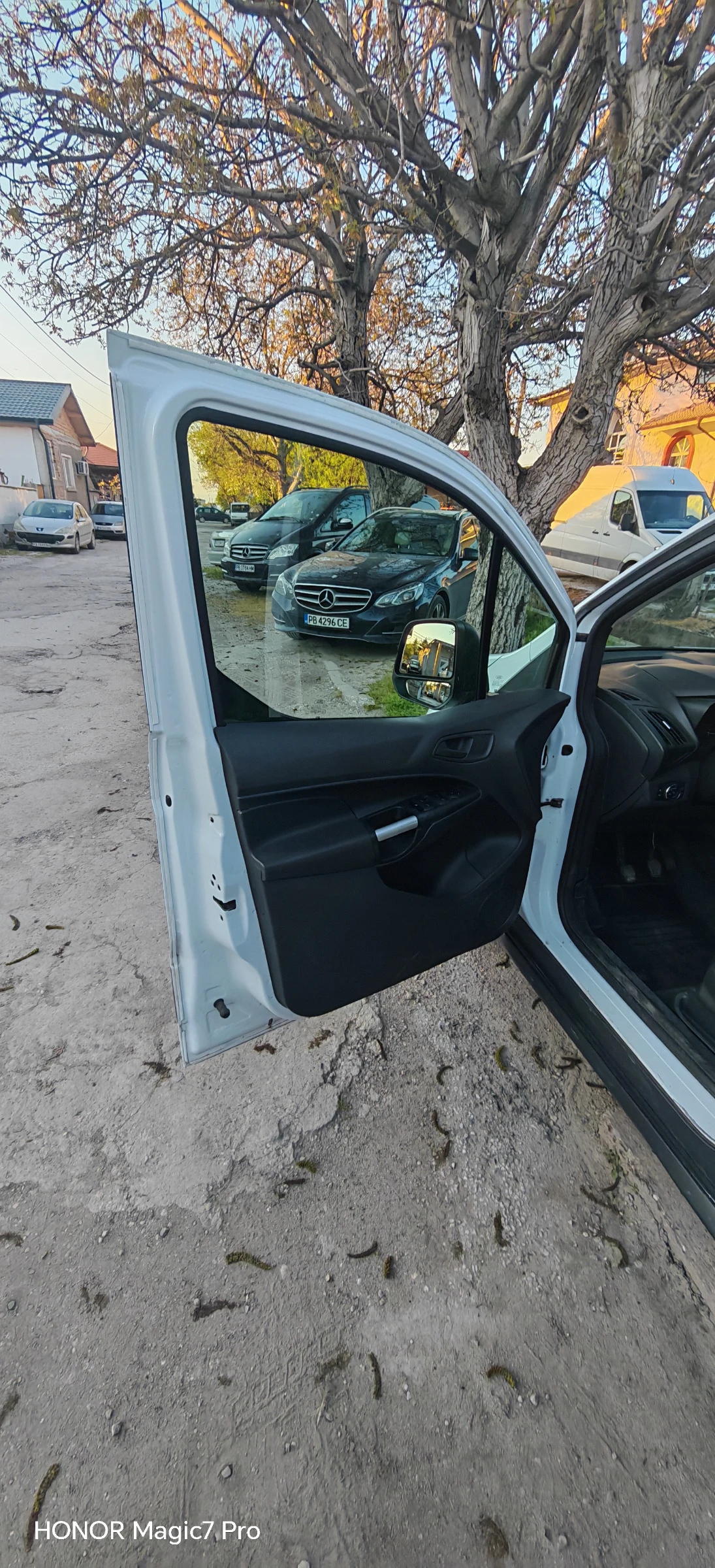 Ford Tourneo Connect Обслуж* ТОП* 1.6TDCI(116к.с), снимка 9 - Автомобили и джипове - 55033862