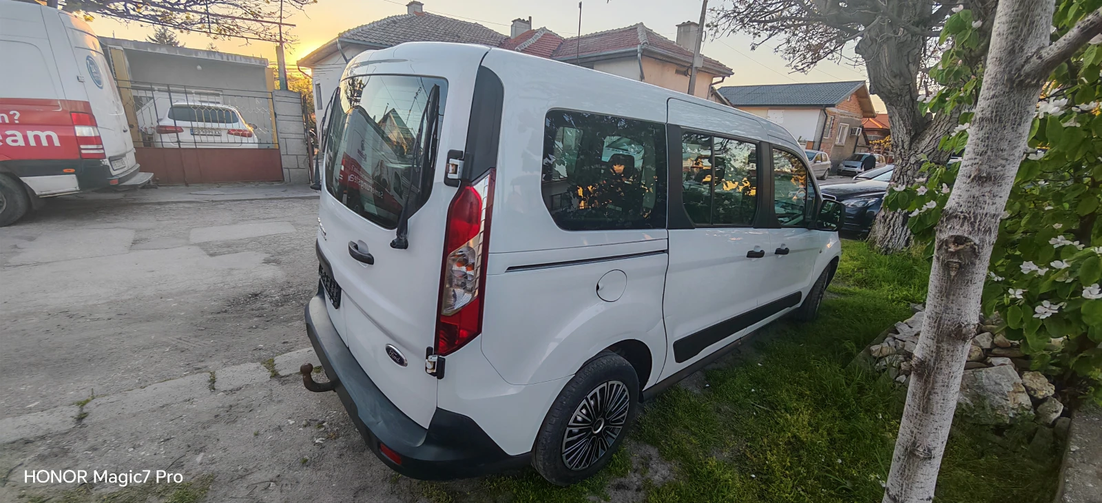 Ford Tourneo Connect Обслуж* ТОП* 1.6TDCI(116к.с), снимка 4 - Автомобили и джипове - 55033862