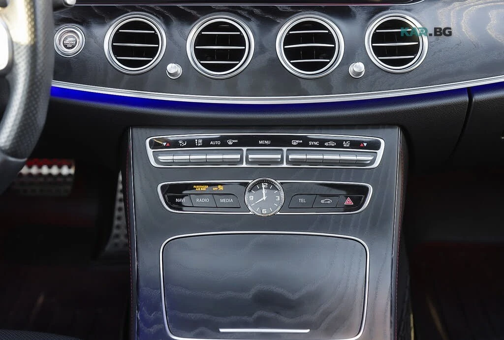 Mercedes-Benz E 53 AMG * AMG* АвтоКредит * (ЦЕНА ДО БГ), снимка 14 - Автомобили и джипове - 55123792