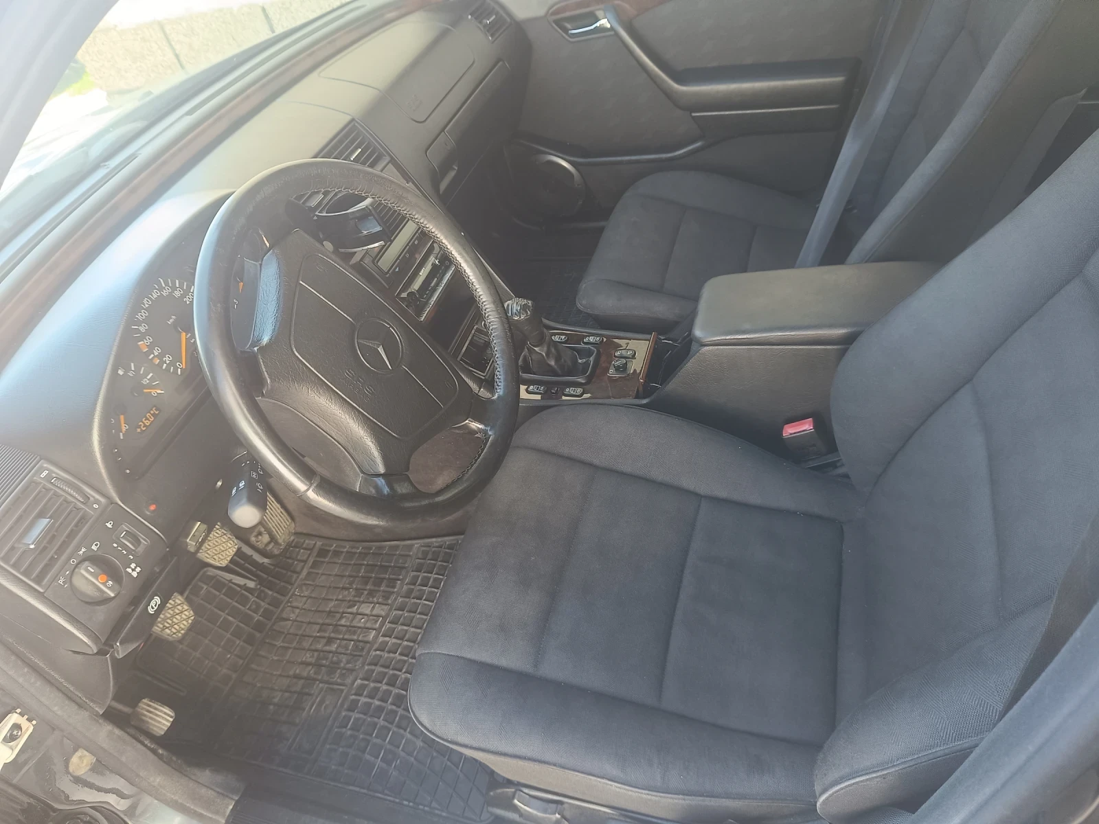 Mercedes-Benz C 200 Kompressor , снимка 4 - Автомобили и джипове - 55526014