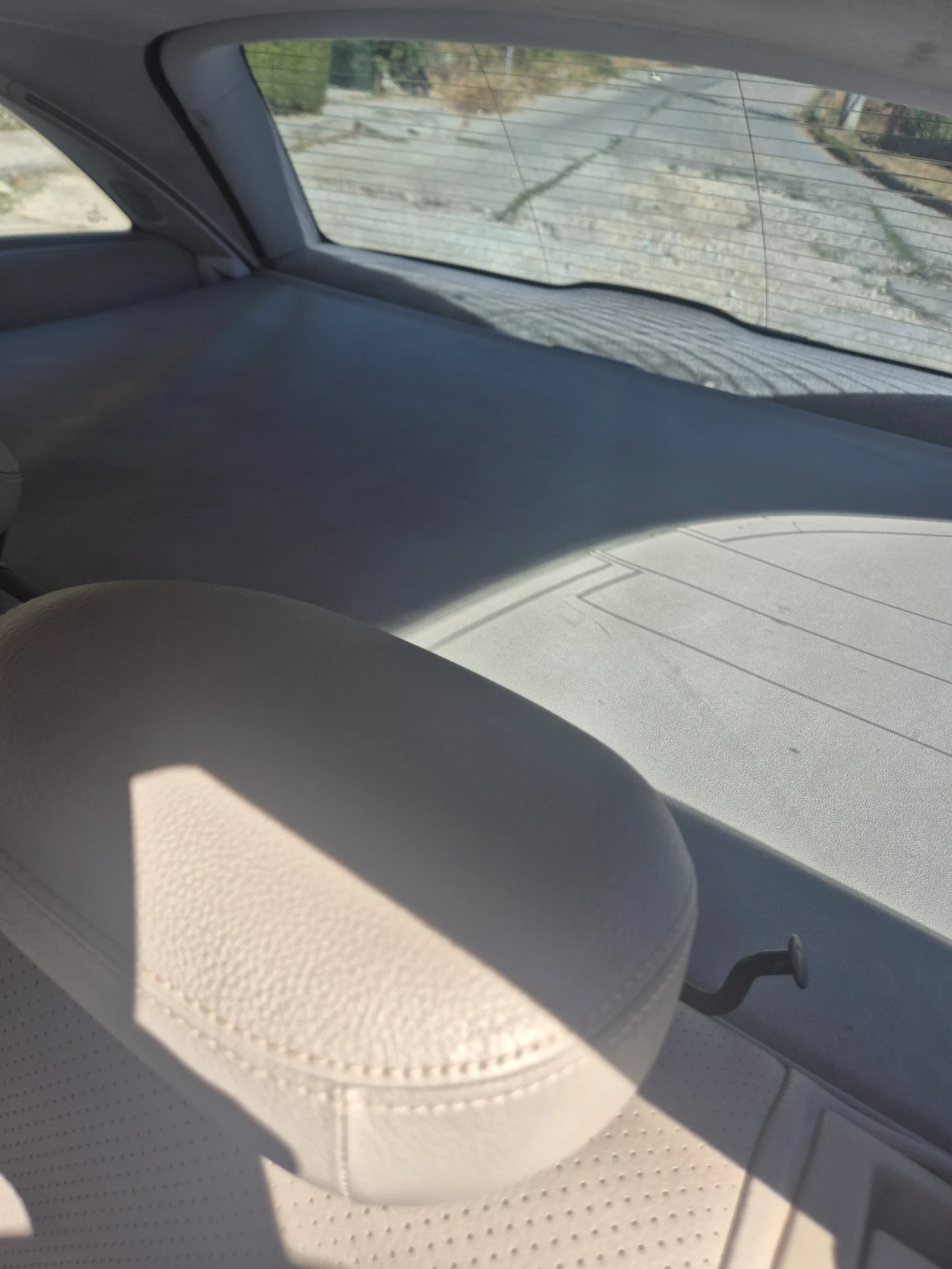 Mercedes-Benz E 220, снимка 9 - Автомобили и джипове - 55952768