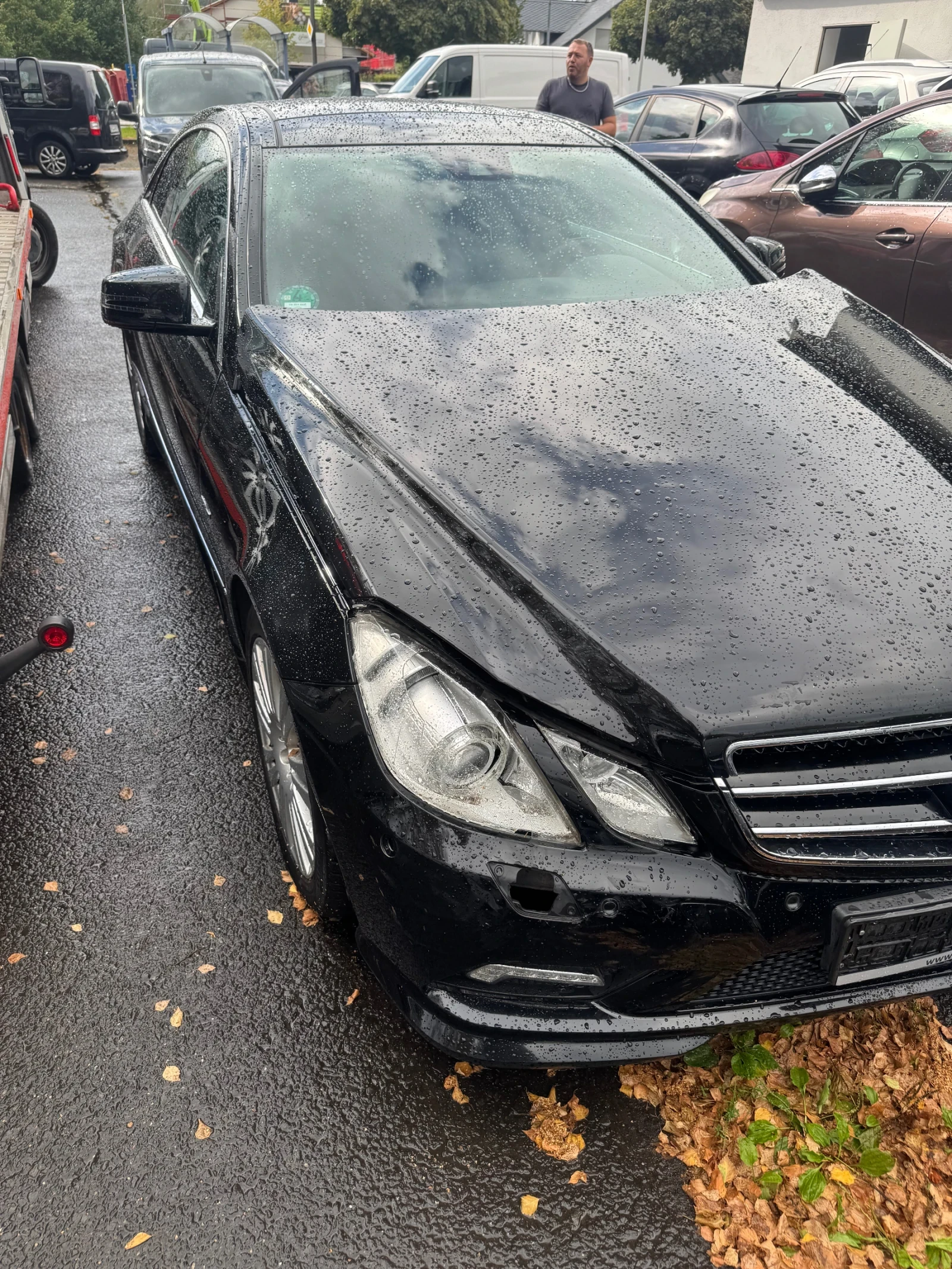 Mercedes-Benz E 200 Топ, снимка 2 - Автомобили и джипове - 55964361