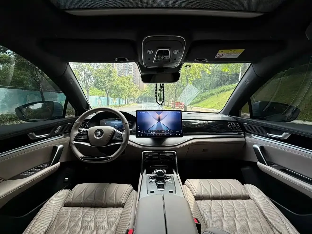 BYD Tang, снимка 8 - Автомобили и джипове - 56729051