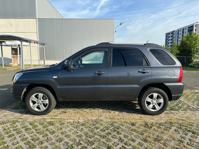 Kia Sportage, снимка 2 - Автомобили и джипове - 45870991