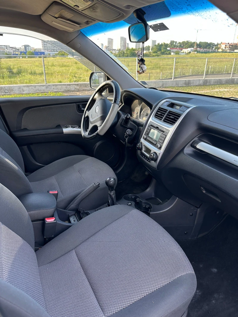 Kia Sportage, снимка 9 - Автомобили и джипове - 45870991