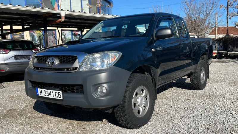 Toyota Hilux 2.5 4х4, снимка 1 - Автомобили и джипове - 48826685