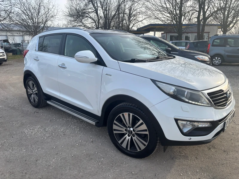 Kia Sportage 2015+ LED+ АВТОМАТ+ 4* 4КОЖА+ НАВИ+ ПАНОРАМА+ ФУЛ, снимка 3 - Автомобили и джипове - 49115590