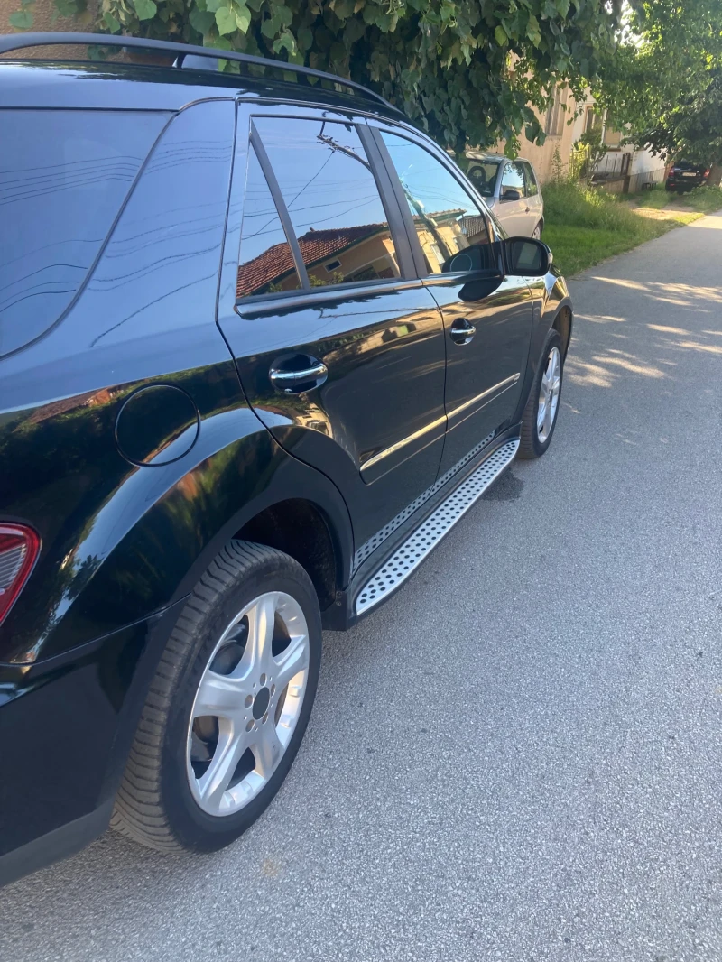 Mercedes-Benz ML 300, снимка 5 - Автомобили и джипове - 52791695