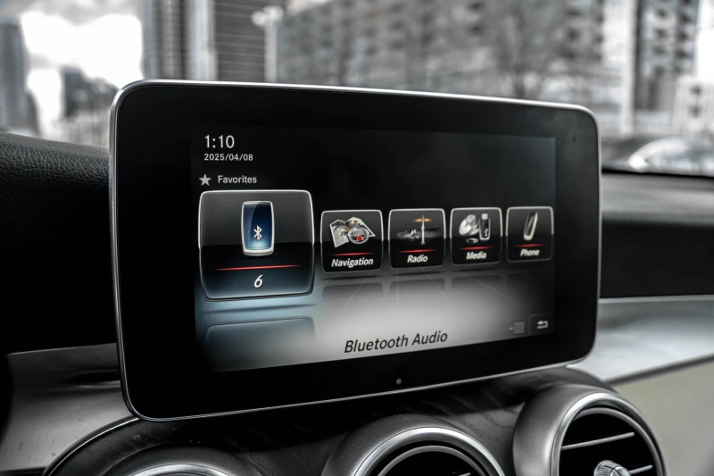 Mercedes-Benz GLC 300 4MATIC* DISTRONIC* LANE-ASSIST* 360CAM* HEATED SEA, снимка 11 - Автомобили и джипове - 52774883