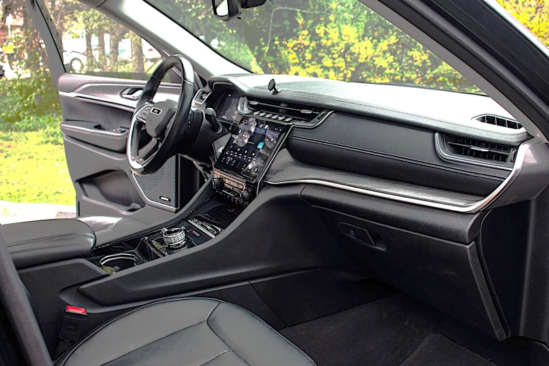 Jeep Grand cherokee 3.6 WL L, снимка 9 - Автомобили и джипове - 53101593