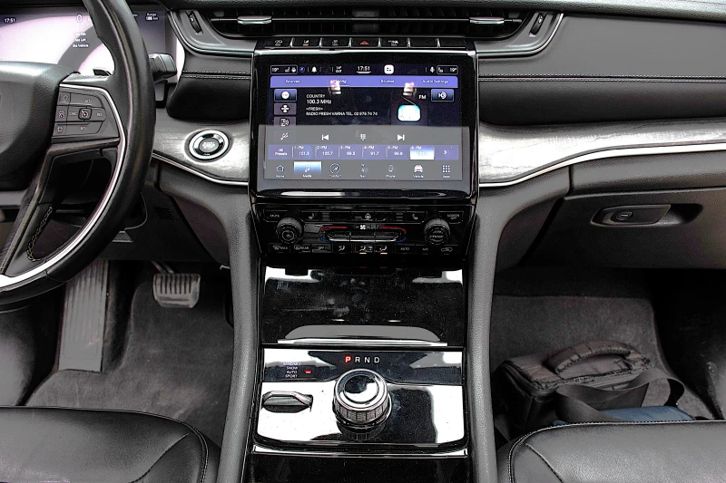 Jeep Grand cherokee 3.6 WL L, снимка 11 - Автомобили и джипове - 53101593