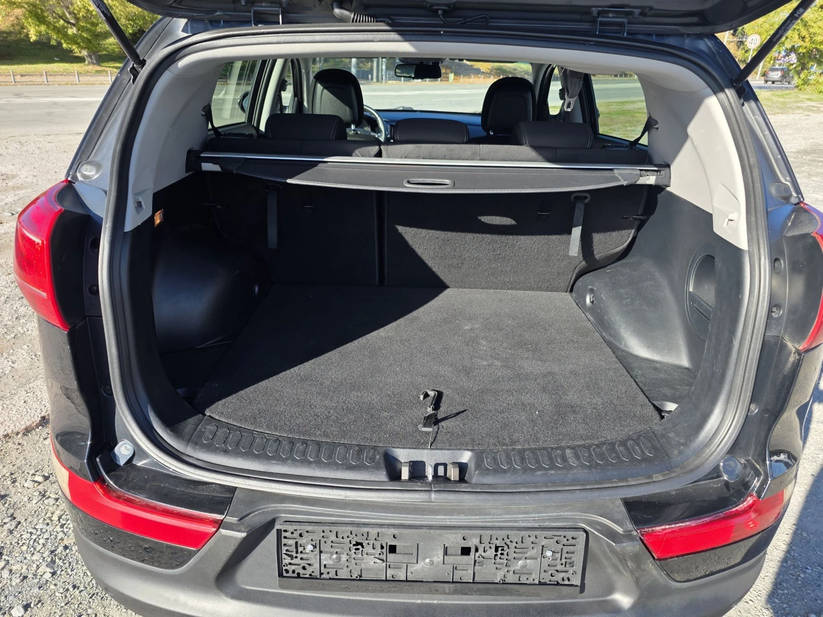 Kia Sportage 1.6 i 136k.c  | Mobile.bg — изображение 12