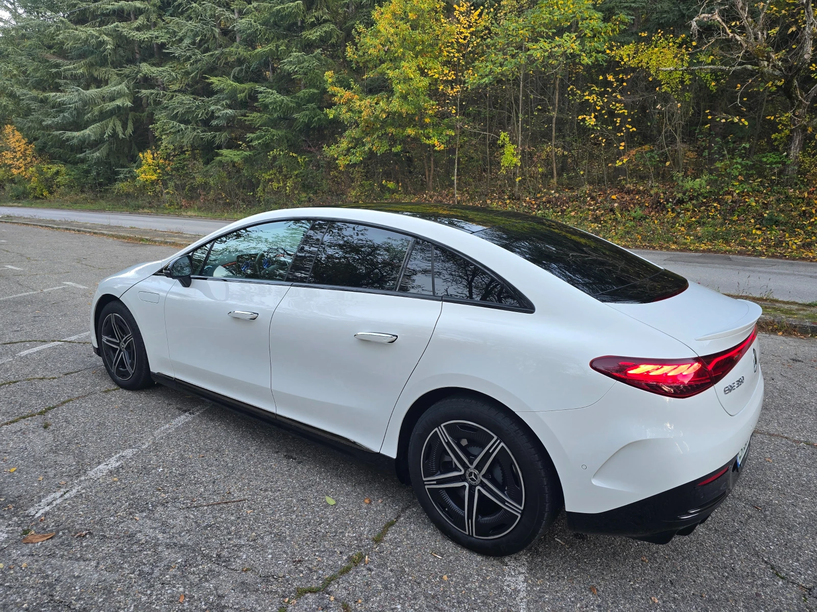 Mercedes-Benz EQE 350 AMG, Бонус допълнителни гуми с джанти - изображение 3