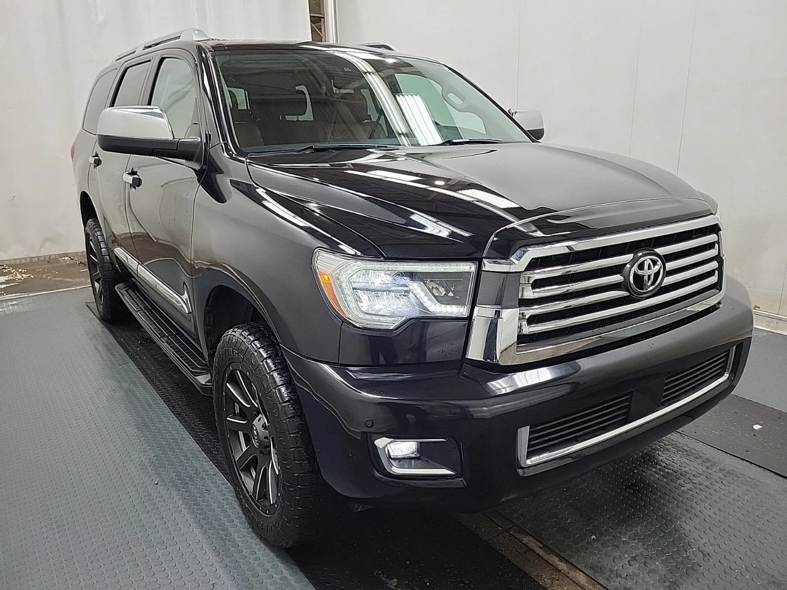 Toyota Sequoia * * PLATINUM* * AWD* * CARFAX* * TOP* *  - изображение 2