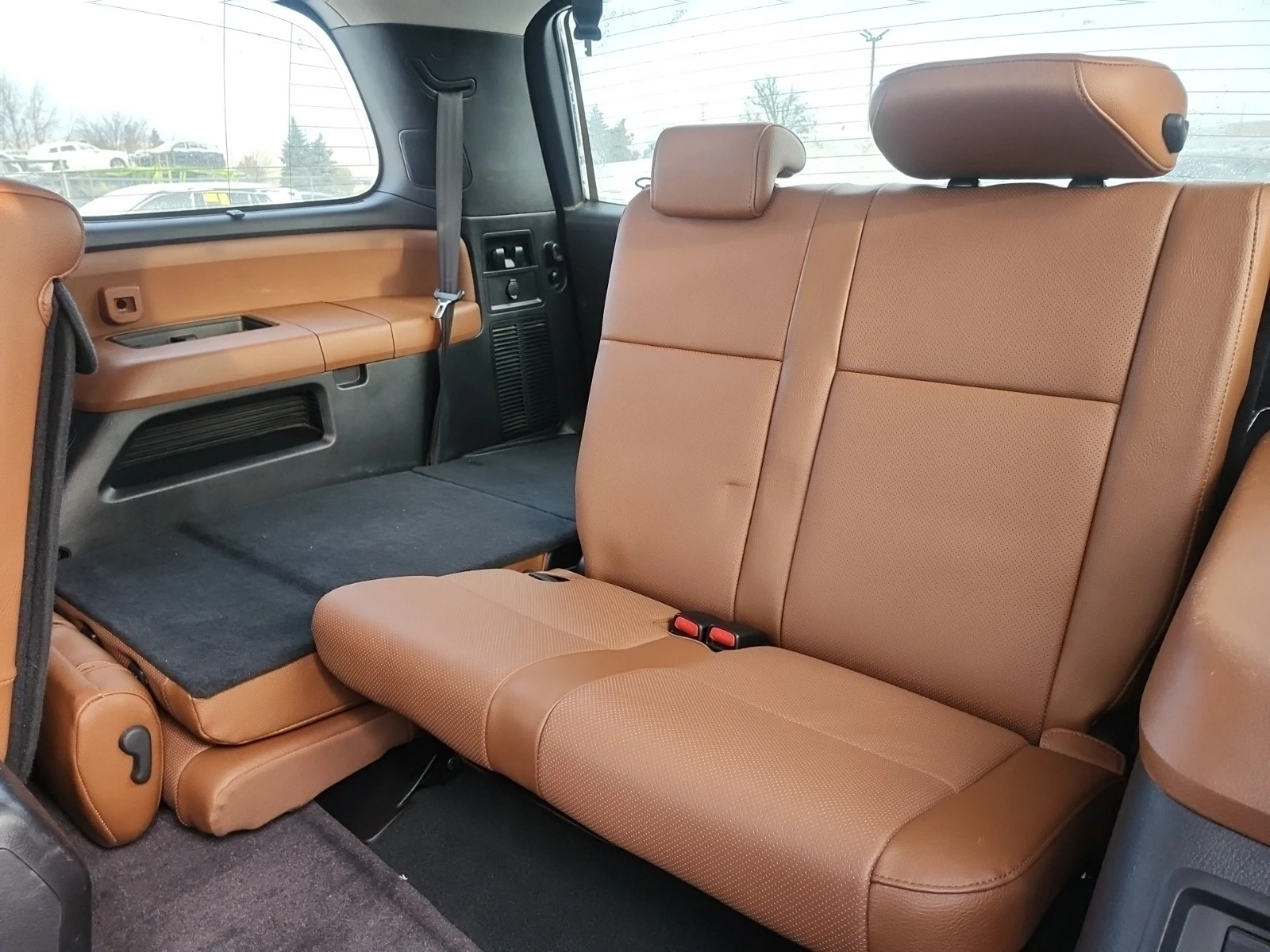 Toyota Sequoia * * PLATINUM* * AWD* * CARFAX* * TOP* *  | Mobile.bg � ����������� 11