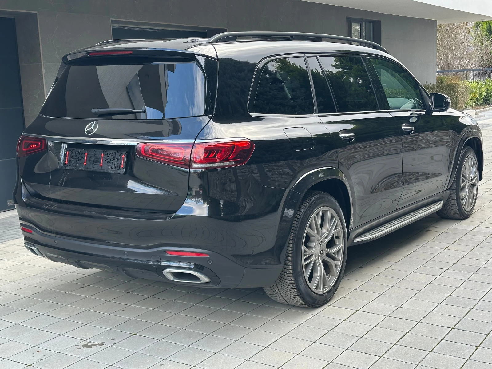 Mercedes-Benz GLS 400  - изображение 4