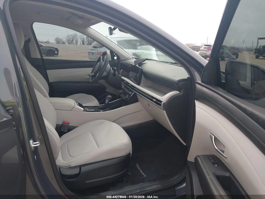Hyundai Tucson 2.5L I-4 DI, DOHC, VVT, 187HP Front Wheel Drive | Mobile.bg � ����������� 5