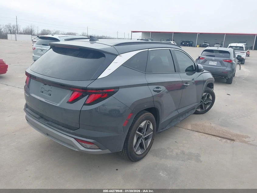 Hyundai Tucson 2.5L I-4 DI, DOHC, VVT, 187HP Front Wheel Drive | Mobile.bg � ����������� 4