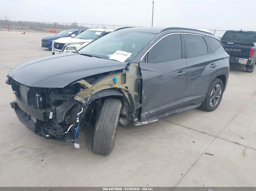 Hyundai Tucson 2.5L I-4 DI, DOHC, VVT, 187HP Front Wheel Drive | Mobile.bg � ����������� 2