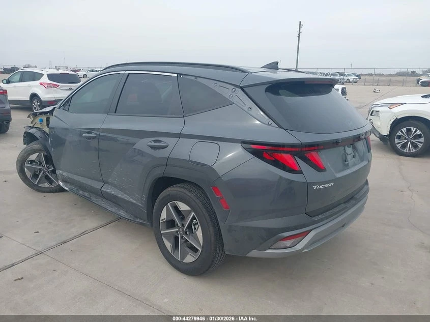 Hyundai Tucson 2.5L I-4 DI, DOHC, VVT, 187HP Front Wheel Drive | Mobile.bg � ����������� 3