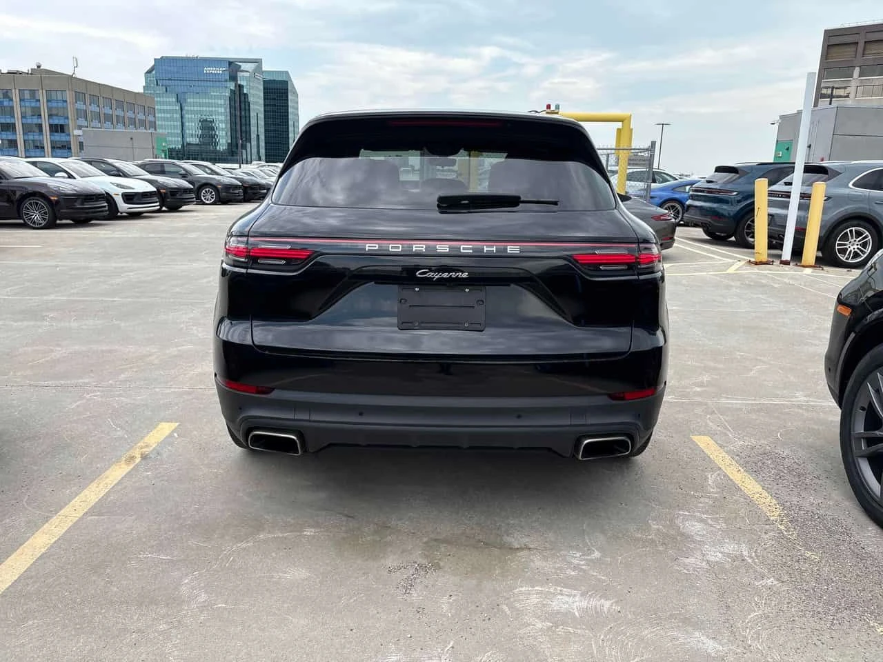 Porsche Cayenne * AWD * CARFAX * БЕЗ ПЪРВОНАЧАЛНА ВНОСКА, снимка 17 - Автомобили и джипове - 54885158