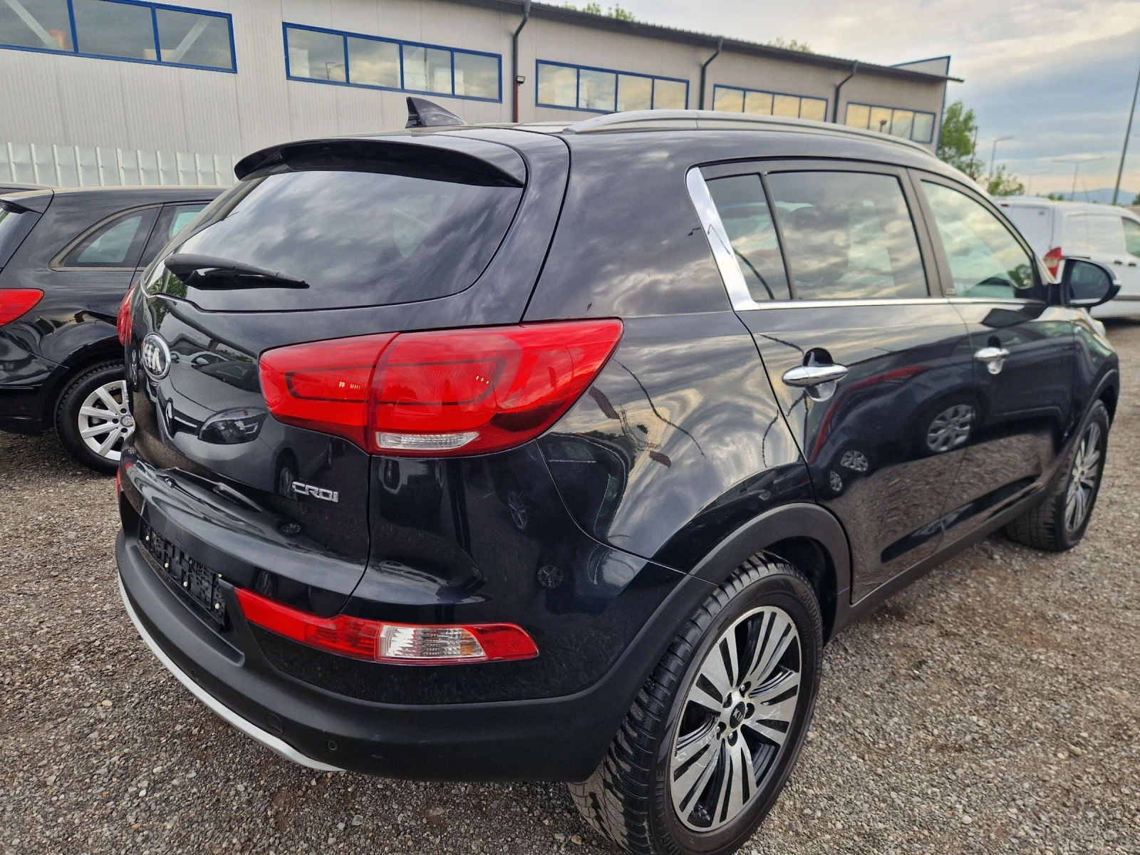 Kia Sportage 2.0CRDI 136HP. 4x4 RЕBEL ITALIA, снимка 7 - Автомобили и джипове - 55103346