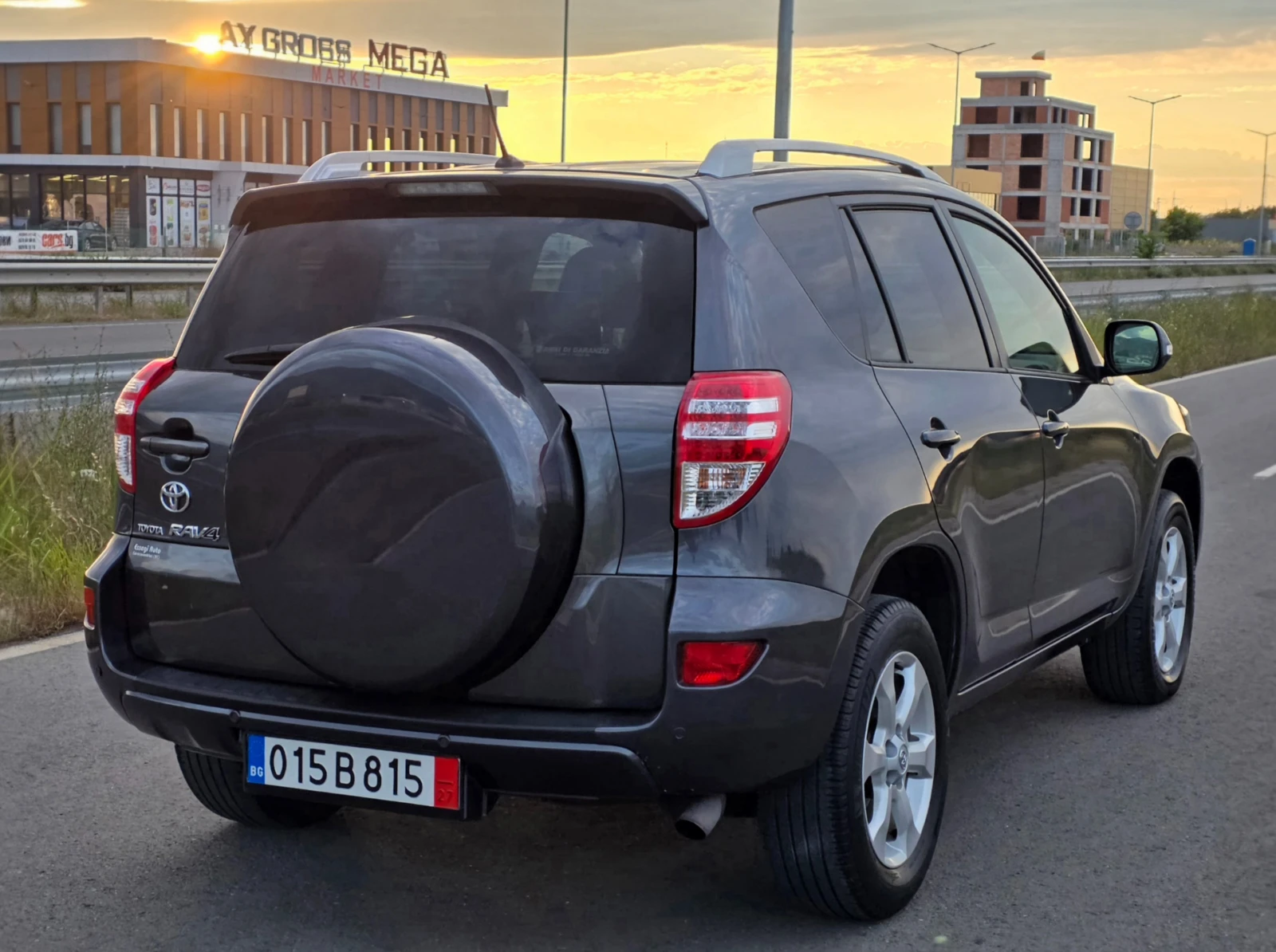Toyota Rav4 2.2D4D 150ks 4x4, снимка 6 - Автомобили и джипове - 55237994